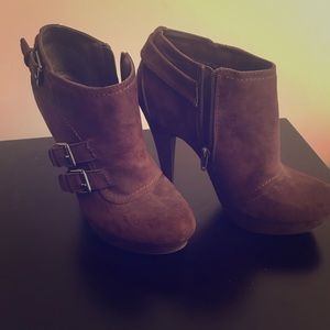 Brown suede G by Guess platform heels